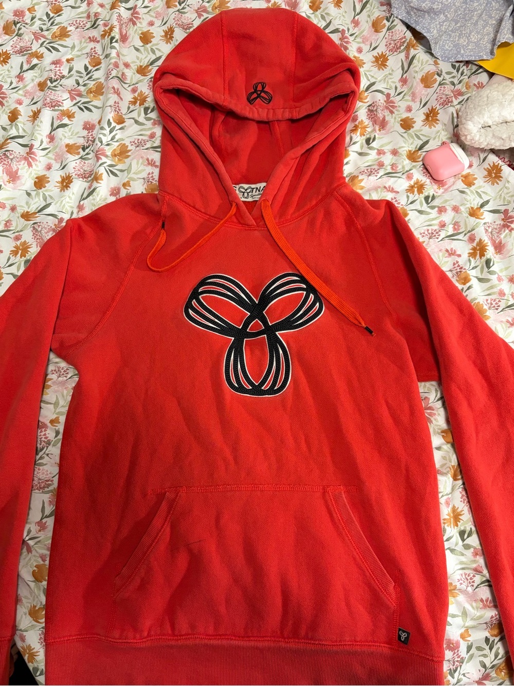 Tna Red Women's Pullover Hoodie Sweater
